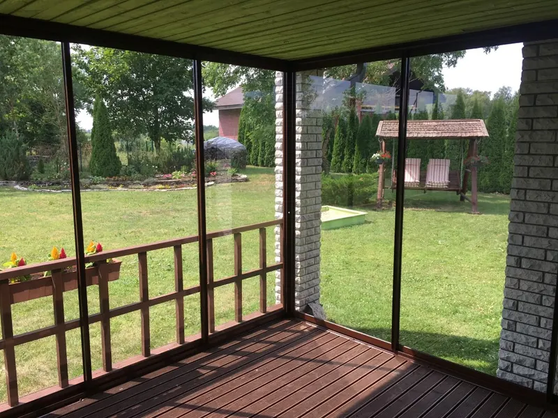 Raamidega terrassiklaasid 3